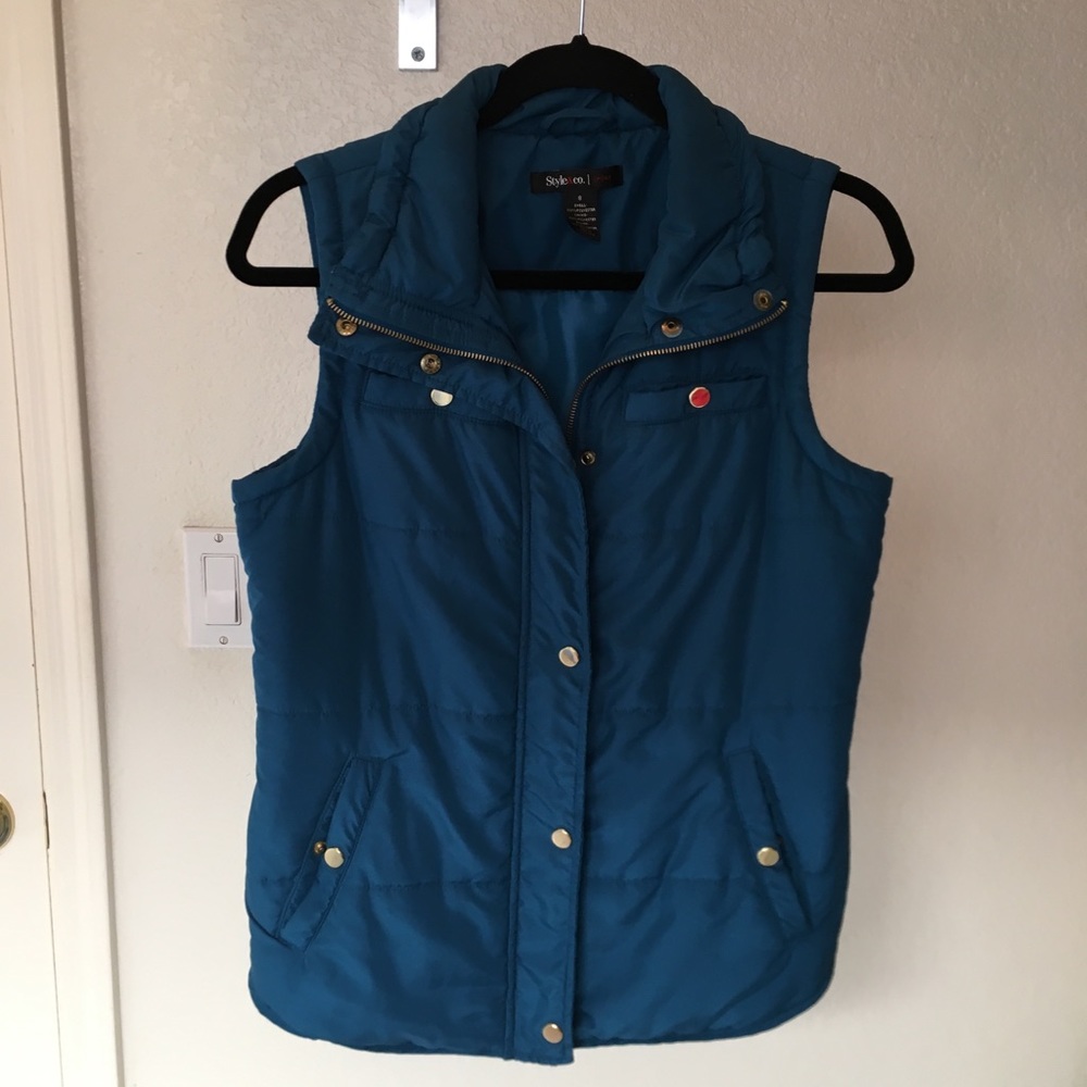 Style&co puffer vest